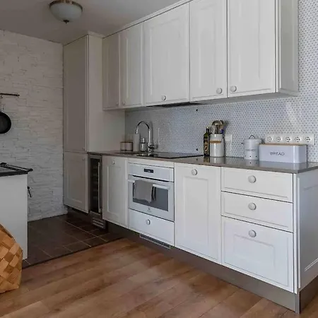 Sepa House With Private Garden Apartment Parnu